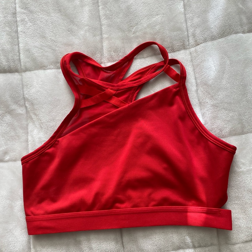 Nike Cutout Crop